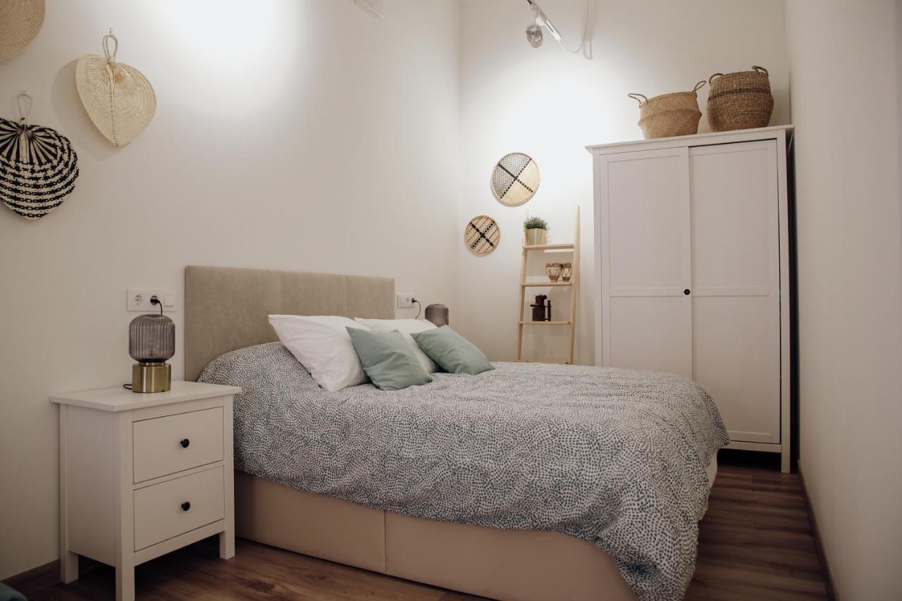 Apartamento Mercadal Apartment Тудела Екстериор снимка